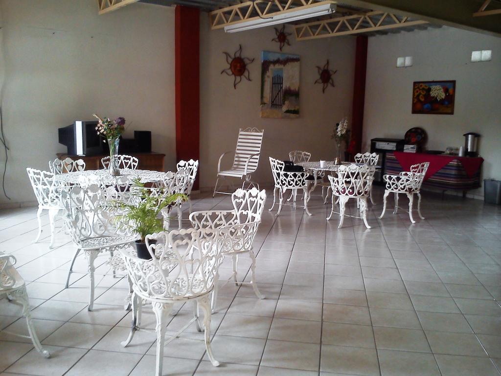 Hotel Los Balcones Parras de la Fuente Exteriör bild